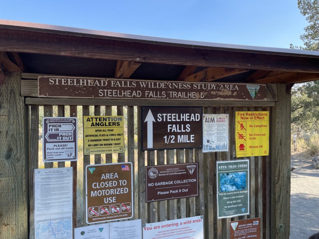 Information sign for the trail to Steelhead Falls
